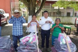 Con humanismo, Gobierno Estatal brinda acompañamiento a familias afectadas por lluvias en Tlaola