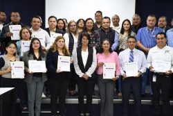 Acredita la UTH a catorce docentes y administrativos en calidad ISO