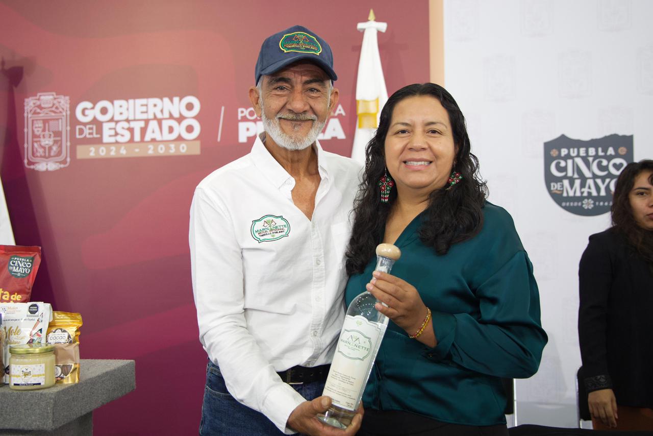 Gobierno del Estado impulsa a Puebla como potencia mezcalera