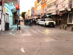 *Autoridades federales y estatales aseguran 14 locales en la Plaza de la Tecnología*