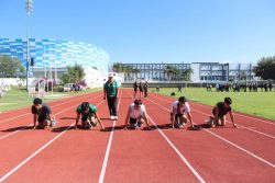Estudiantes de la UDEP suben al podio en atletismo