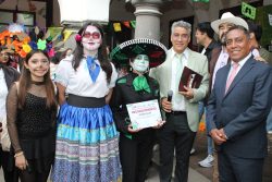 Promueve USEP tradición de Día de Muertos entre la comunidad universitaria