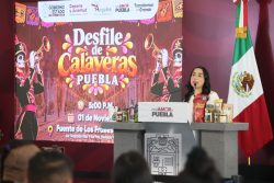 Juventudes poblanas proyectan identidad cultural y tradiciones de Día de Muertos