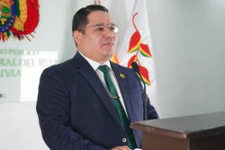 Detienen a Roger Mariaca, fiscal general de Bolivia, acusado de liderar una red de narcoterrorismo
